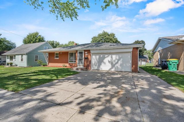 2027 HILLVIEW DRIVE, Green Bay, WI 54302