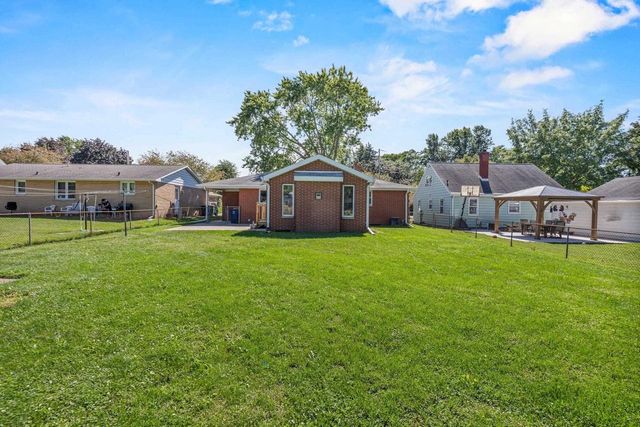 2027 HILLVIEW DRIVE, Green Bay, WI 54302