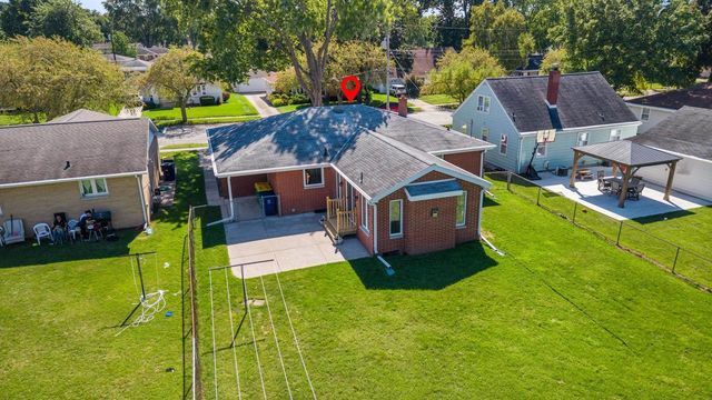 2027 HILLVIEW DRIVE, Green Bay, WI 54302