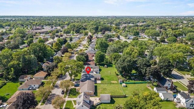 2027 HILLVIEW DRIVE, Green Bay, WI 54302