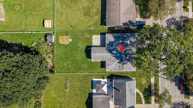 2027 HILLVIEW DRIVE, Green Bay, WI 54302