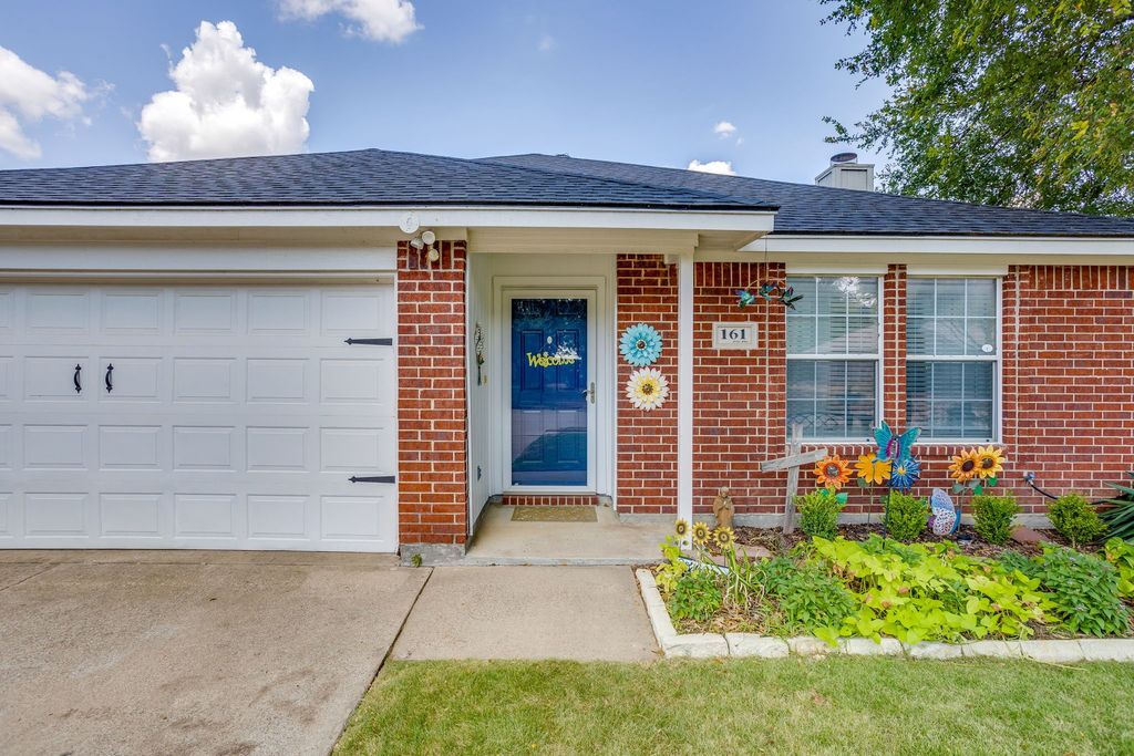 161 Adams Drive, Crowley, TX 76036 — photo 4