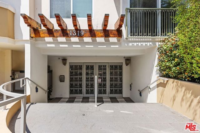 1319 N Detroit Street PH1, Los Angeles, CA 90046