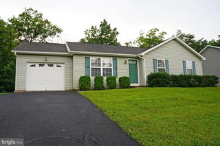 104 BASIN DR, Inwood, WV 25428
