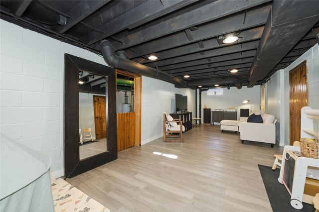 336 59th Street, Des Moines, IA 50312