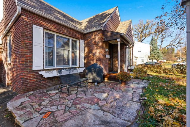 336 59th Street, Des Moines, IA 50312