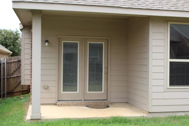 3705 Fossil Tree Lane, Fort Worth, TX 76244