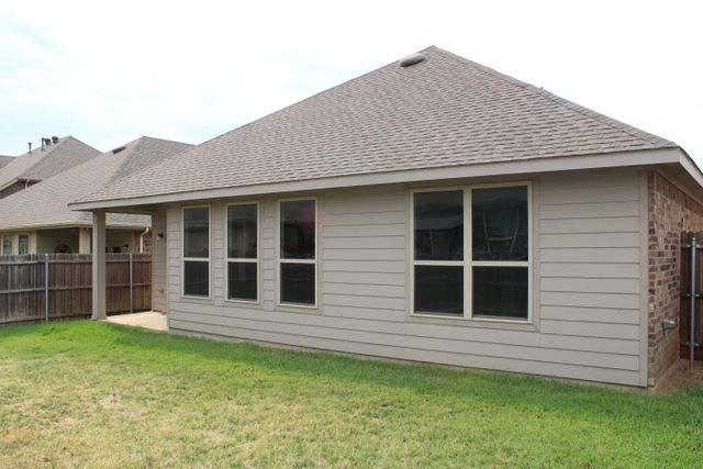 3705 Fossil Tree Lane, Fort Worth, TX 76244