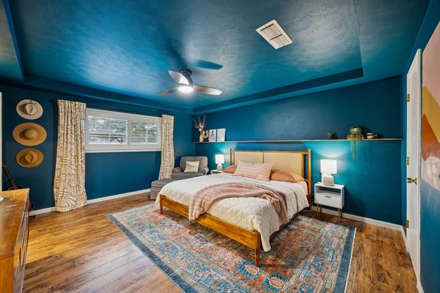 2704 Hunters Creek Drive, Plano, TX 75075