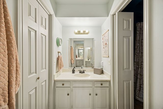 2704 Hunters Creek Drive, Plano, TX 75075