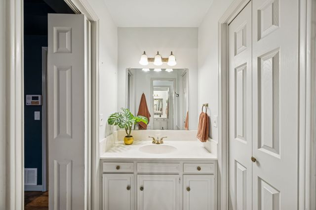 2704 Hunters Creek Drive, Plano, TX 75075