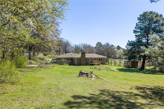 1611 Fairfax Street, Alma, AR 72921
