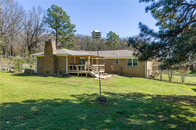 1611 Fairfax Street, Alma, AR 72921