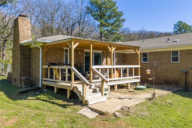 1611 Fairfax Street, Alma, AR 72921