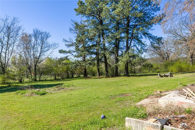 1611 Fairfax Street, Alma, AR 72921