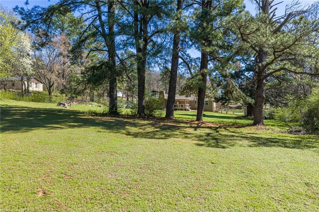 1611 Fairfax Street, Alma, AR 72921