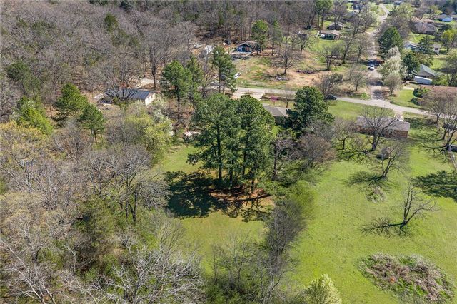 1611 Fairfax Street, Alma, AR 72921