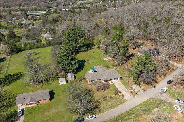 1611 Fairfax Street, Alma, AR 72921