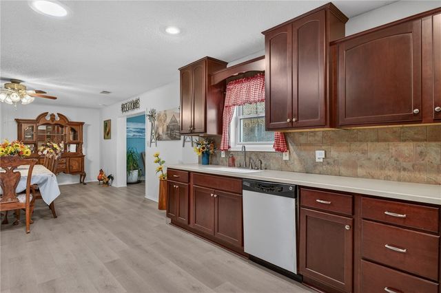 1611 Fairfax Street, Alma, AR 72921