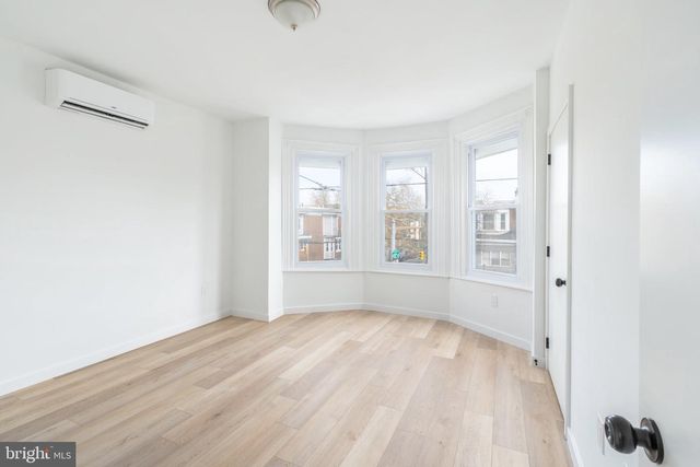 5758 SPRUCE ST, Philadelphia, PA 19139