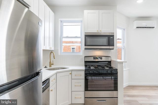 5758 SPRUCE ST, Philadelphia, PA 19139