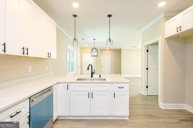 5342 Monarch Drive, Gainesville, GA 30506