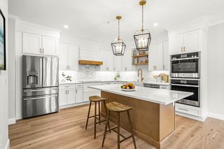 7 Whitman Circle 7, Bellingham, MA 02019