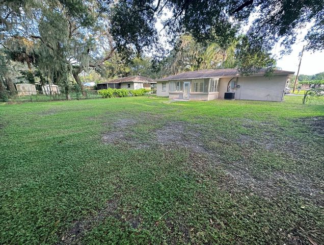 2906 GARDEN ROAD, Eustis, FL 32726