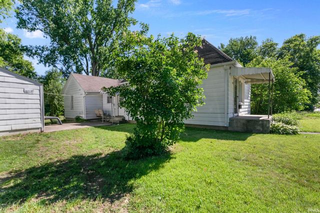 1032 E Indiana Avenue, Elkhart, IN 46516