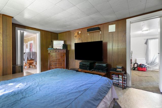1032 E Indiana Avenue, Elkhart, IN 46516