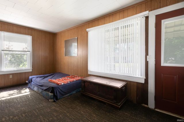 1032 E Indiana Avenue, Elkhart, IN 46516