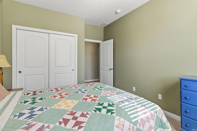 18659 Wychwood Place, Noblesville, IN 46062