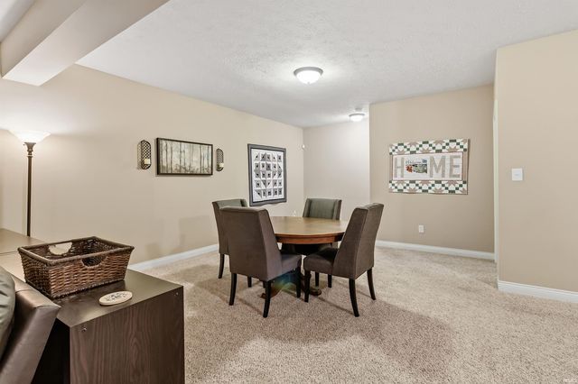 18659 Wychwood Place, Noblesville, IN 46062