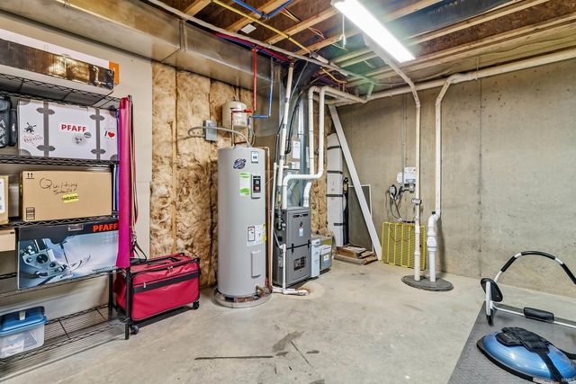 18659 Wychwood Place, Noblesville, IN 46062