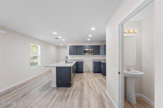 2850 WONDERWOOD Lane, Atlantic Beach, FL 32233