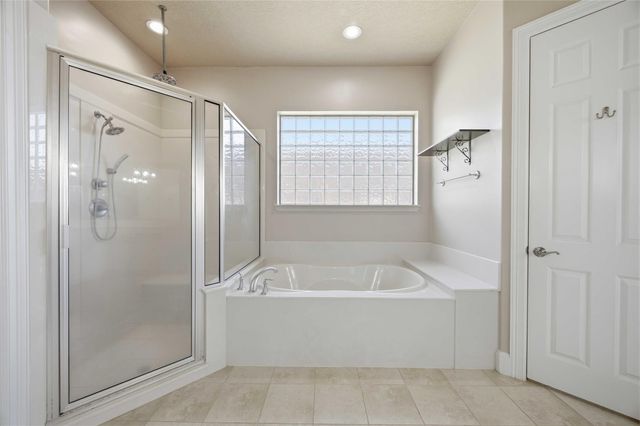 1930 Old River Road, Montgomery, TX 77356