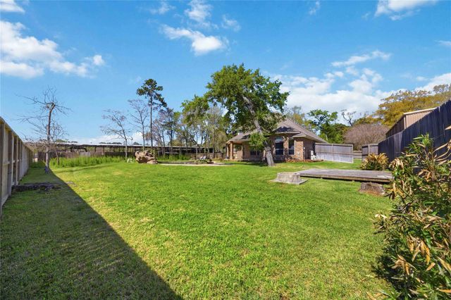 1930 Old River Road, Montgomery, TX 77356