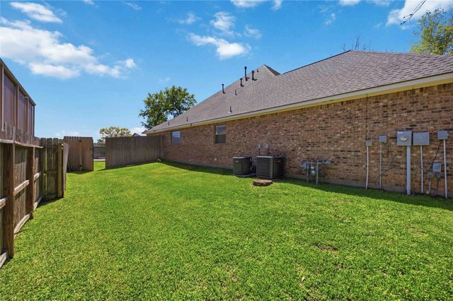1930 Old River Road, Montgomery, TX 77356