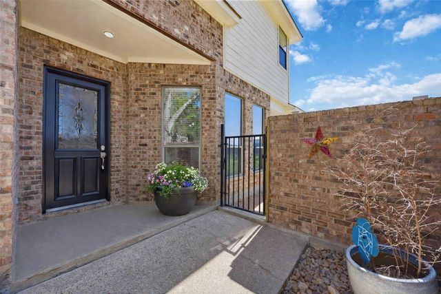 1930 Old River Road, Montgomery, TX 77356