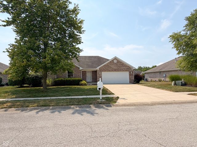 1119 Manchester Drive, Brownsburg, IN 46112
