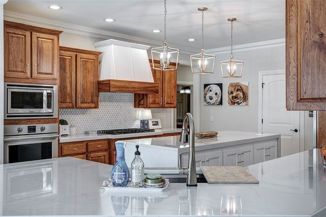 1353 Scout Trail, Siloam Springs, AR 72761