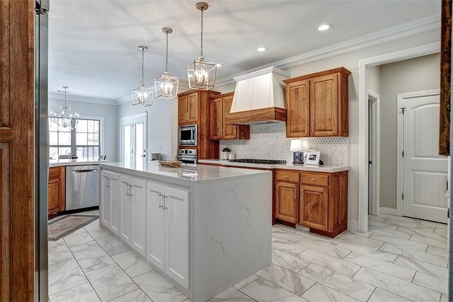 1353 Scout Trail, Siloam Springs, AR 72761