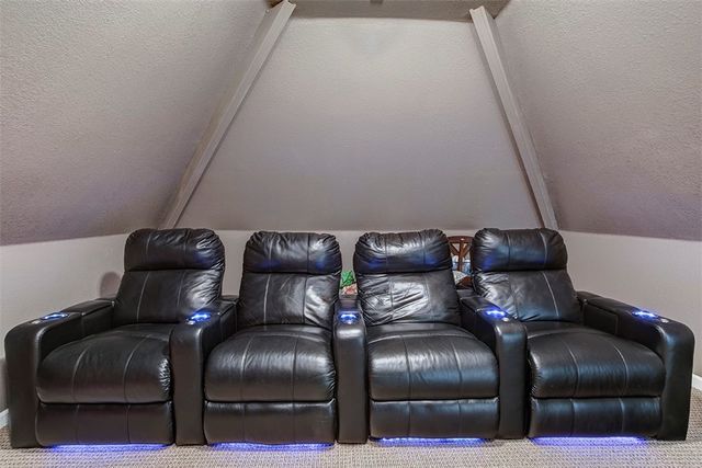 1353 Scout Trail, Siloam Springs, AR 72761