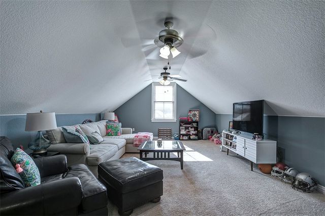 1353 Scout Trail, Siloam Springs, AR 72761