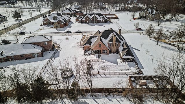 1353 Scout Trail, Siloam Springs, AR 72761