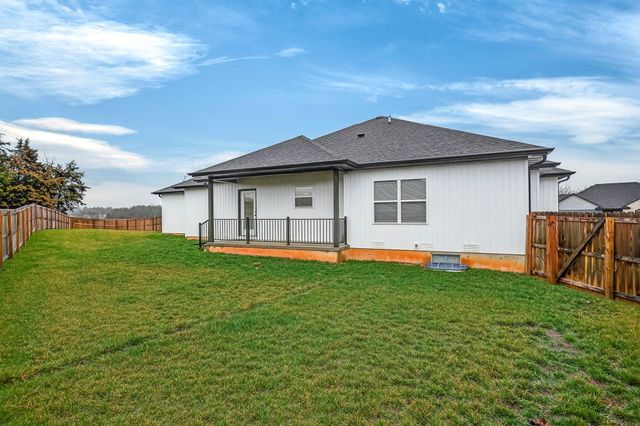 507 Cherokee Court, Rogersville, MO 65742