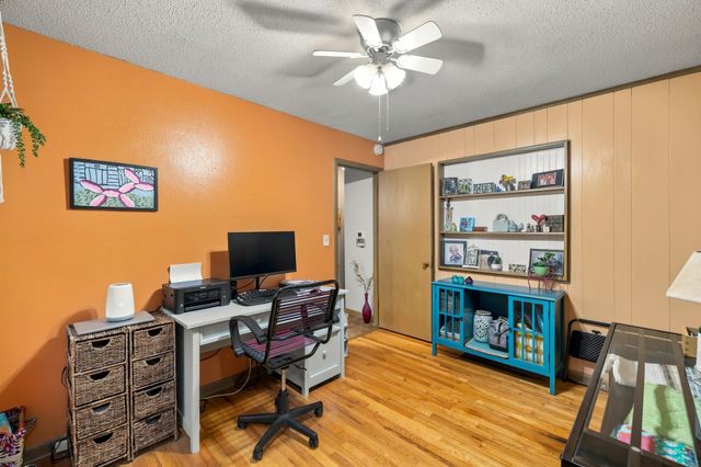 8512 Horton Avenue, Urbandale, IA 50322