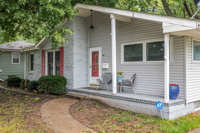 8512 Horton Avenue, Urbandale, IA 50322