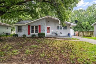 8512 Horton Avenue, Urbandale, IA 50322
