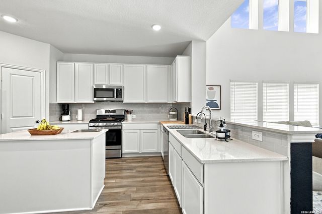 251 Bobwhite Way, San Antonio, TX 78253